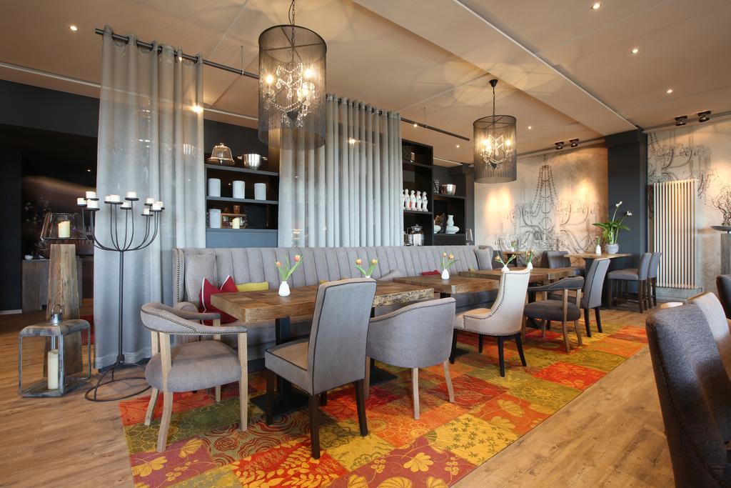 Naegler'S Fine Lounge Hotel Oestrich-Winkel Esterno foto