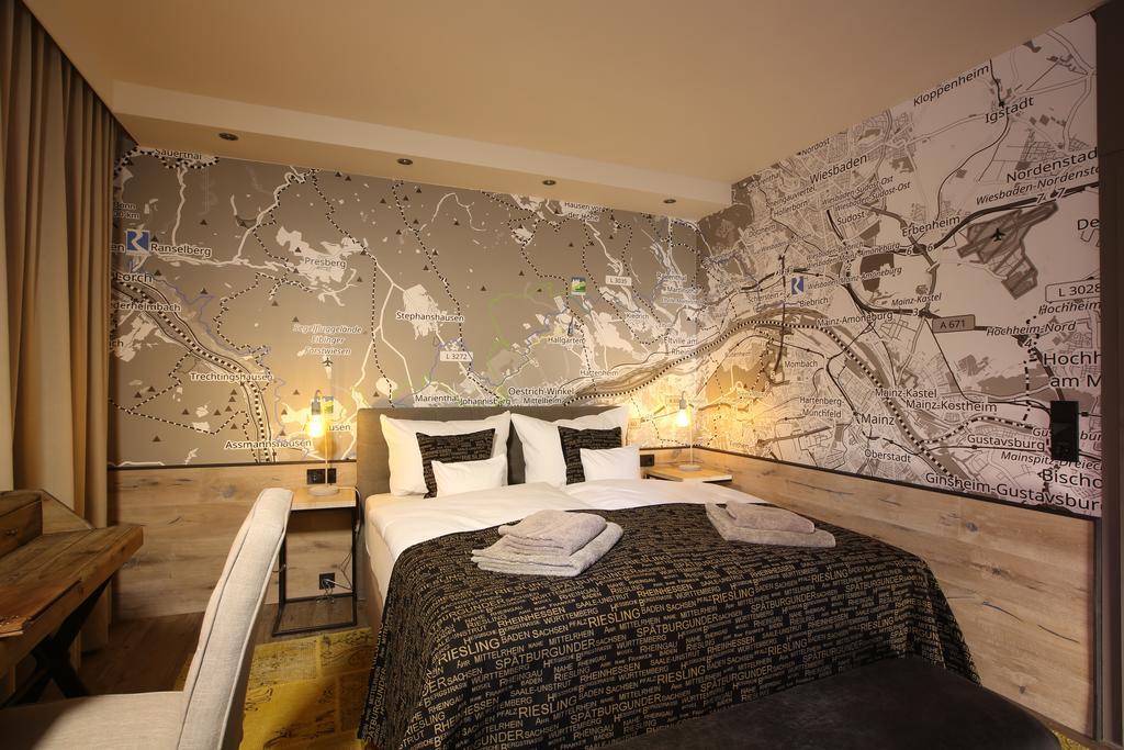 Naegler'S Fine Lounge Hotel Oestrich-Winkel Esterno foto