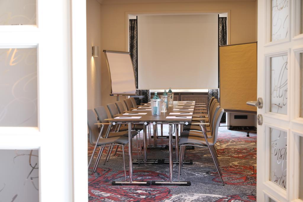 Naegler'S Fine Lounge Hotel Oestrich-Winkel Esterno foto